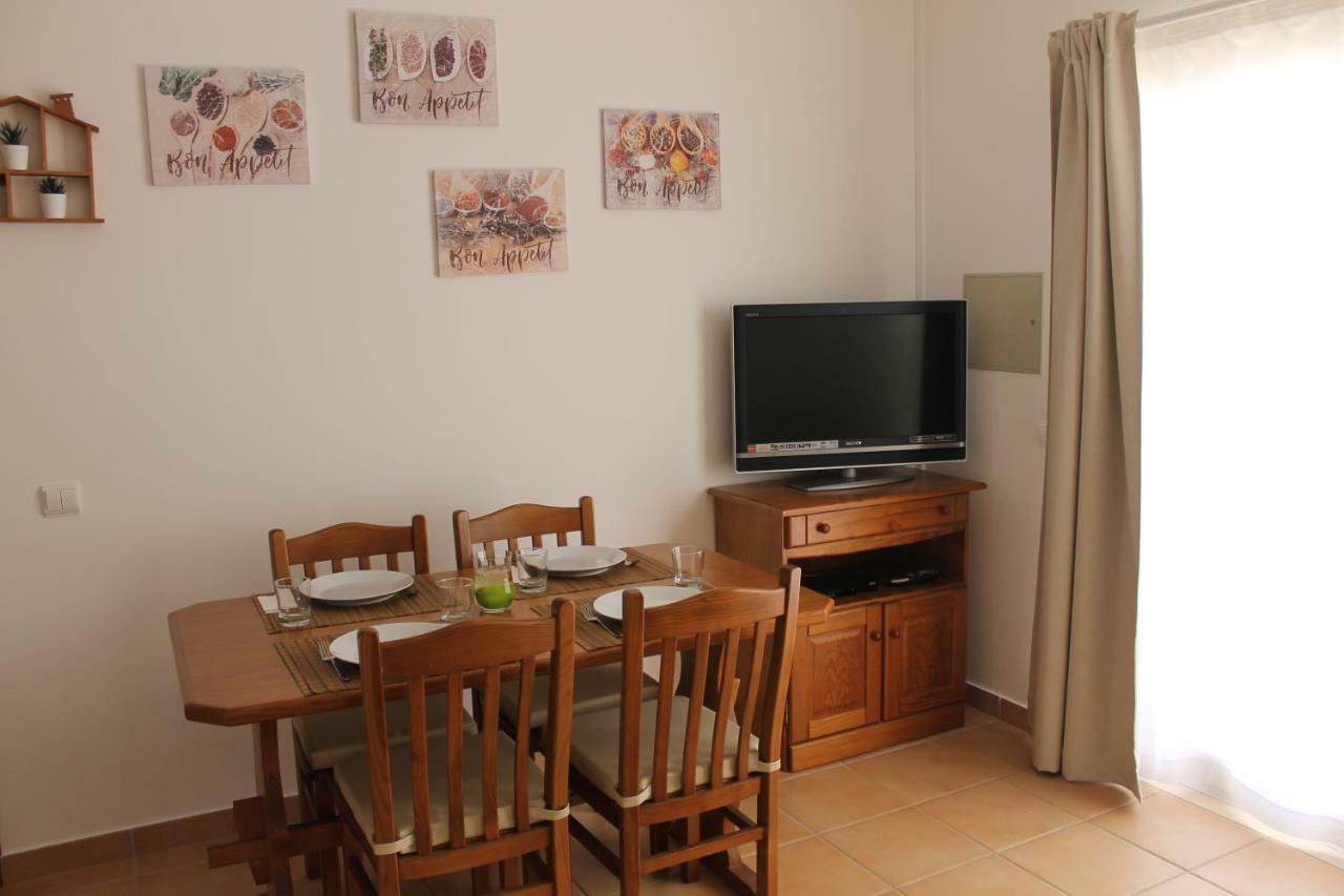 Casinha Dos Avos Villa Lagos Bagian luar foto